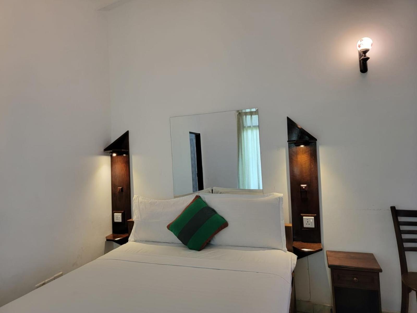 The Empyrean Airport Transit Hotel كاتوناياكى المظهر الخارجي الصورة